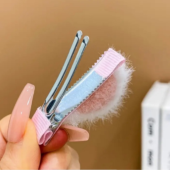 Adorable Rabbit Bunny Hair Clips Hair Jewelry Barrettes - Picture 3 of 3